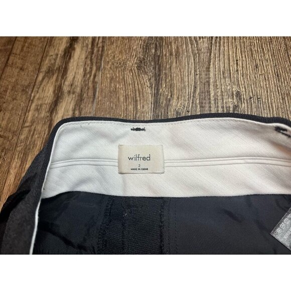 Aritzia Wilfred Labyrinth Short Cuffed Pleated Shorts Black Size 2 - Picture 5 of 8